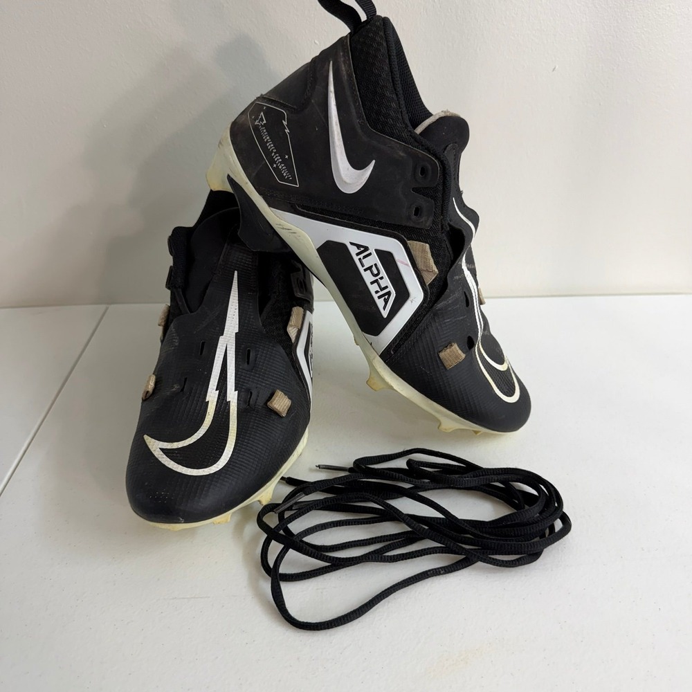 Nike Alpha Men's Football Cleats Black White lace up athletic active shoes 9.5